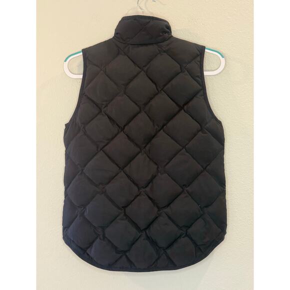 J. Crew Excursion Quilted Down Puffer Black Vest Sz XS Zip Gold Closure - Picture 2 of 6